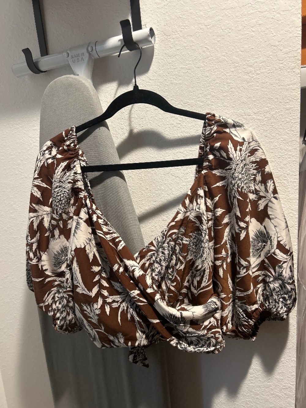Express Brown/white floral print blouse - tie back detail